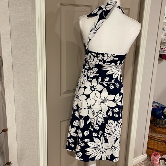 Tommy Bahama Dress Like New - Picture 2 of 4